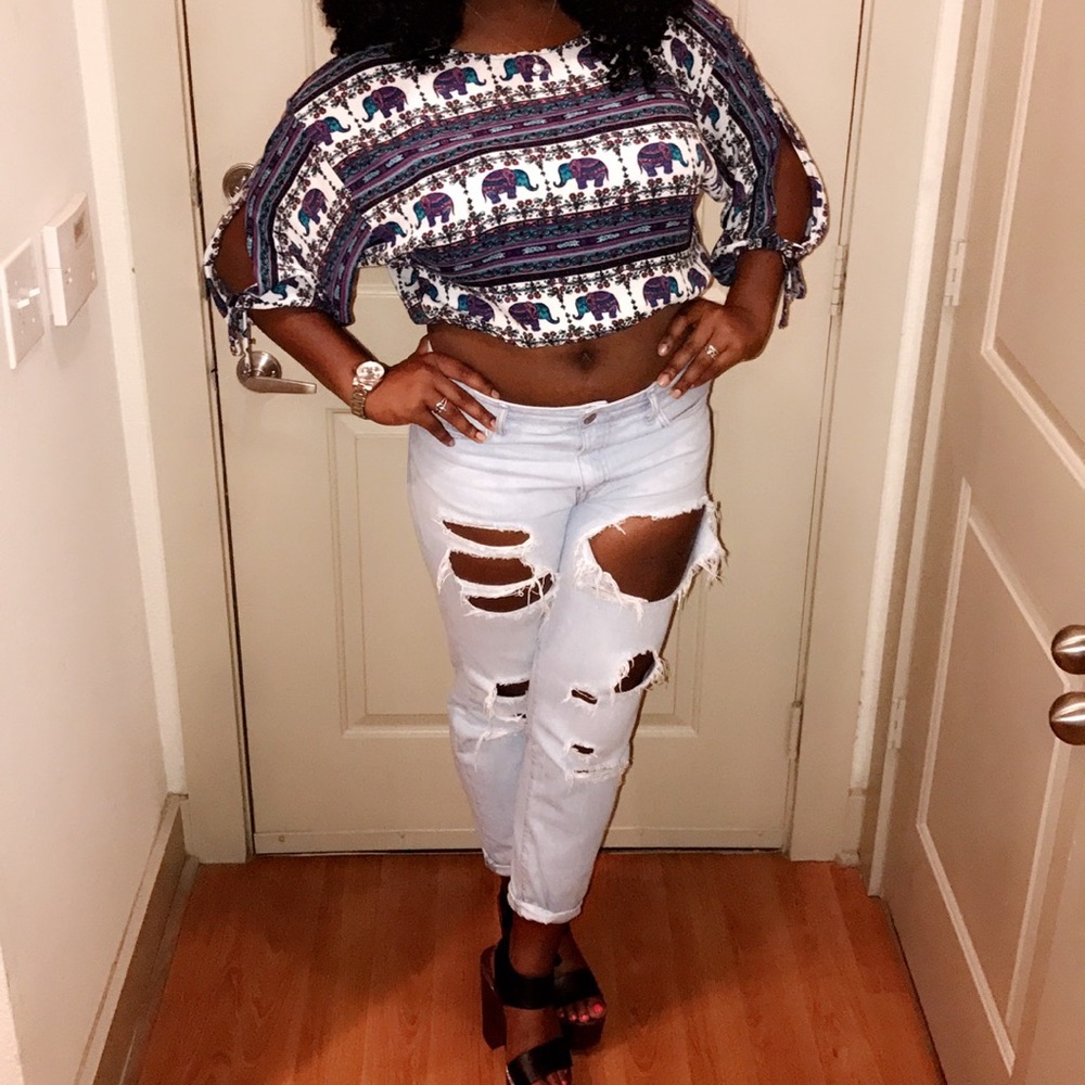 Multi Color Crop & Light Ripped Blue Jeans